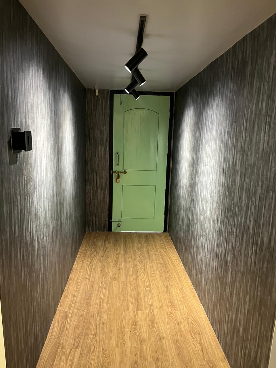 Interior – Entrance Hallway